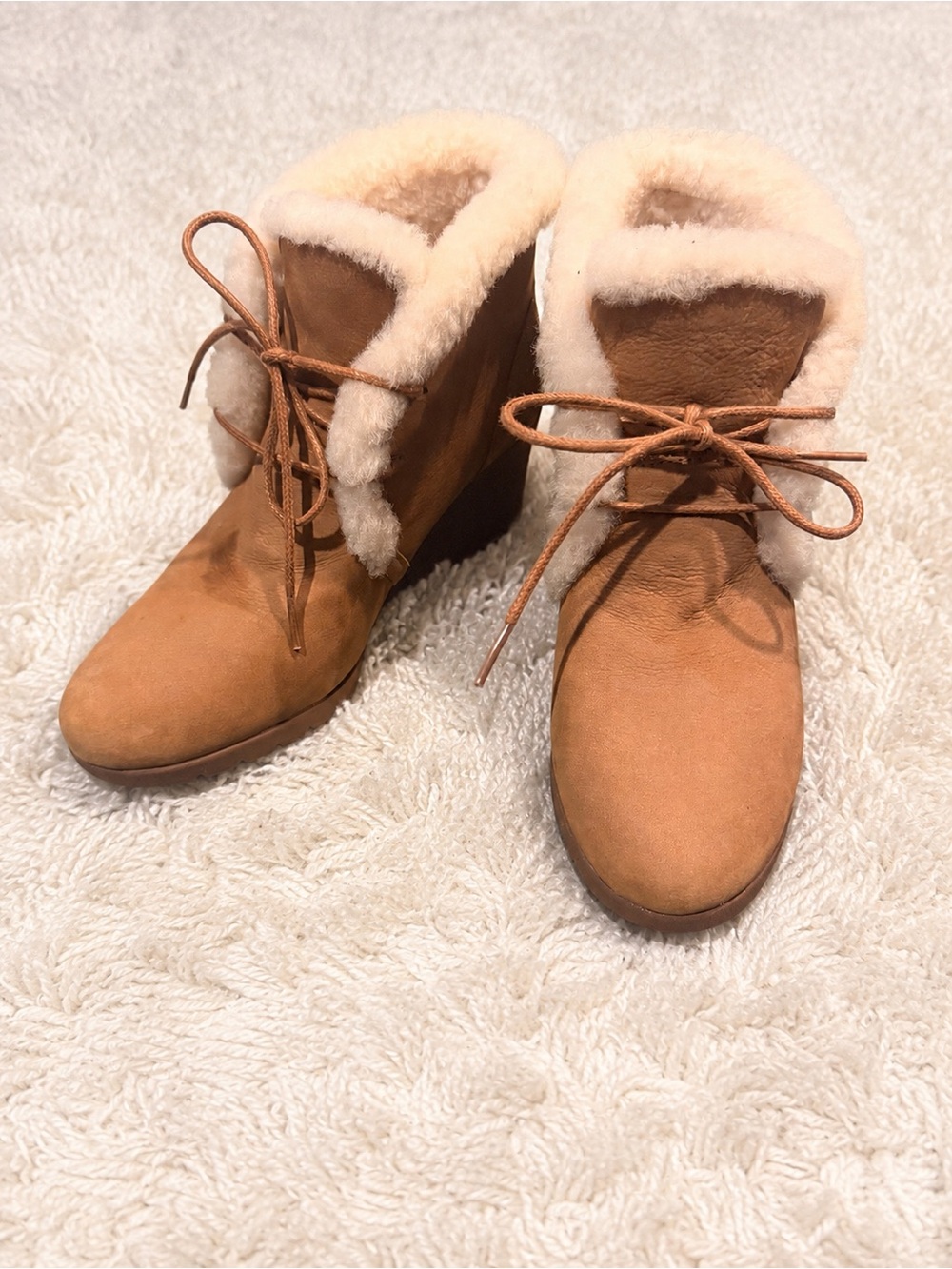 Women's Shearling-Lined Suede Ankle Boots - Tan